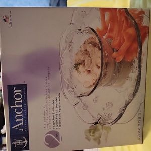 Anchor Hocking Savannah chip and dip set.